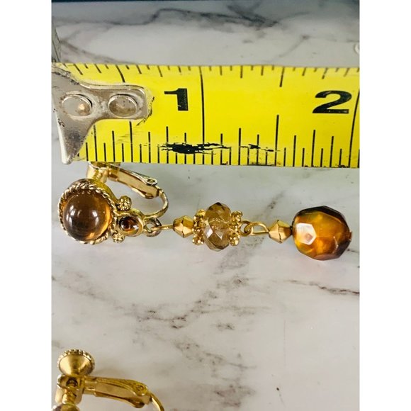 Vintage Champagne Brown & Gold Elegant and Ornate Screw-back Earrings - Picture 5 of 10